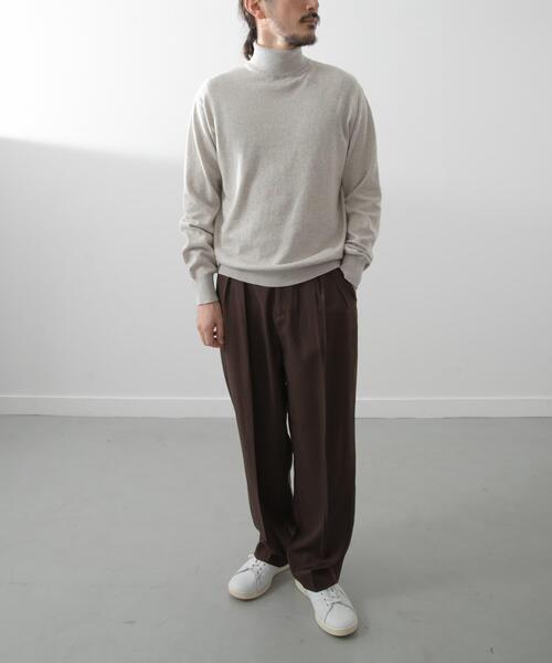 ITEMS URBANRESEARCH(アイテムズ アーバンリサーチ)の「カシミヤ×コットンハイネック セーター(ニット/セーター・メンズ・ブラック/グレー/モカ/ボルドー・MEDIUM/LARGE)」の11枚目の写真