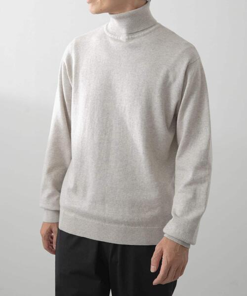 ITEMS URBANRESEARCH(アイテムズ アーバンリサーチ)の「カシミヤ×コットンハイネック セーター(ニット/セーター・メンズ・ブラック/グレー/モカ/ボルドー・MEDIUM/LARGE)」の15枚目の写真