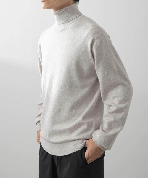 ITEMS URBANRESEARCH(アイテムズ アーバンリサーチ)の「カシミヤ×コットンハイネック セーター(ニット/セーター・メンズ・ブラック/グレー/モカ/ボルドー・MEDIUM/LARGE)」の16枚目の写真