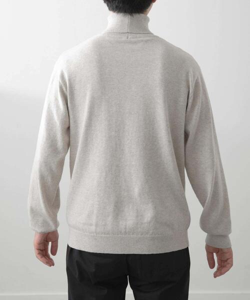 ITEMS URBANRESEARCH(アイテムズ アーバンリサーチ)の「カシミヤ×コットンハイネック セーター(ニット/セーター・メンズ・ブラック/グレー/モカ/ボルドー・MEDIUM/LARGE)」の20枚目の写真
