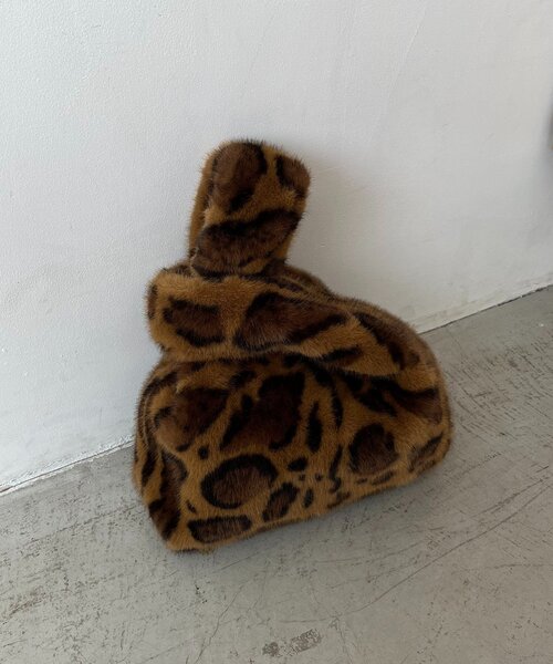 CAPRICIEUX LE'MAGE(カプリシューレマージュ)の「ファーマルシェバッグ(ハンドバッグ・レディース・ブラウン/ダークブラウン・FREE)」の6枚目の写真