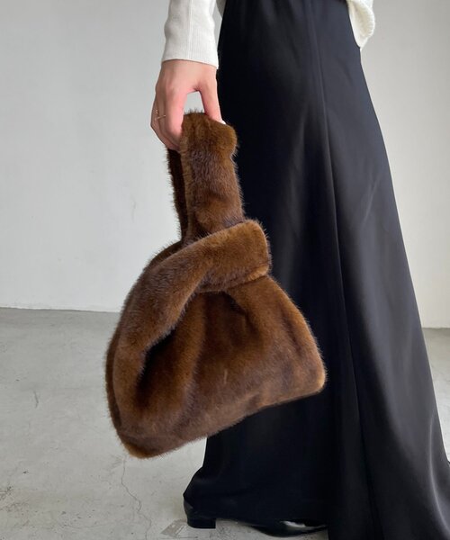 CAPRICIEUX LE'MAGE(カプリシューレマージュ)の「ファーマルシェバッグ(ハンドバッグ・レディース・ブラウン/ダークブラウン・FREE)」の8枚目の写真