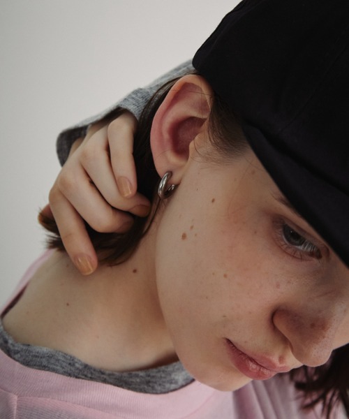 Auntie Rosa Holiday（アンティローザホリデー）の「シンプルフープドロップピアス（ピアス（両耳用）・レディース・ゴールド/シルバー・FREE）」の8枚目の写真