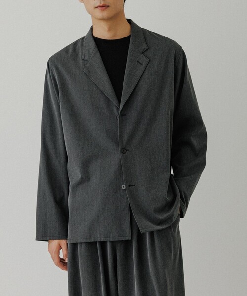 ADAM ET ROPE'（アダムエロペ）の「4WAY ストレッチ ツイル イージー ジャケット / セットアップ対応（テーラードジャケット・メンズ・ブラック/チャコールグレー/カーキ・L/M）」の6枚目の写真