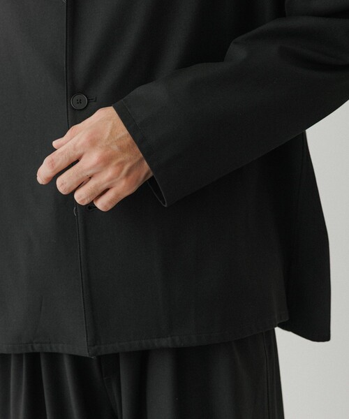 ADAM ET ROPE'（アダムエロペ）の「4WAY ストレッチ ツイル イージー ジャケット / セットアップ対応（テーラードジャケット・メンズ・ブラック/チャコールグレー/カーキ・L/M）」の15枚目の写真