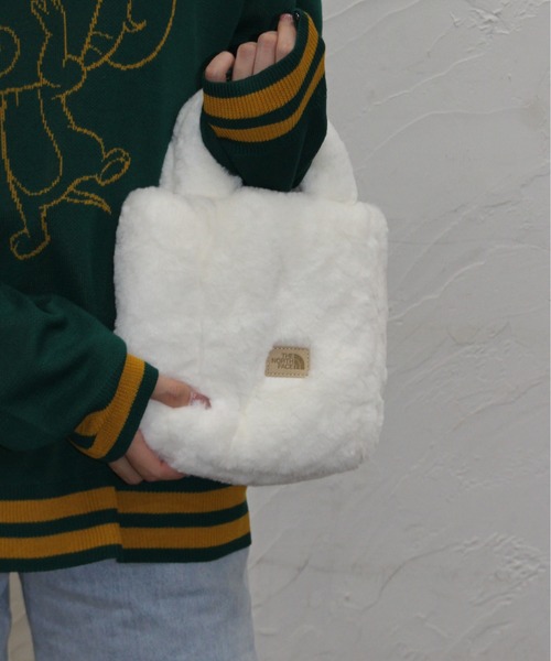 THE NORTH FACE(ザノースフェイス)の「【THE NORTH FACE/ザノースフェイス】トートバッグミニ(PLUMPY TOTE BAG MINI)(トートバッグ・レディース・ホワイト/ブラック/ブラック系その他/クリーム・ONE SIZE)」の6枚目の写真
