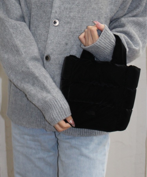 THE NORTH FACE(ザノースフェイス)の「【THE NORTH FACE/ザノースフェイス】トートバッグミニ(PLUMPY TOTE BAG MINI)(トートバッグ・レディース・ホワイト/ブラック/ブラック系その他/クリーム・ONE SIZE)」の12枚目の写真