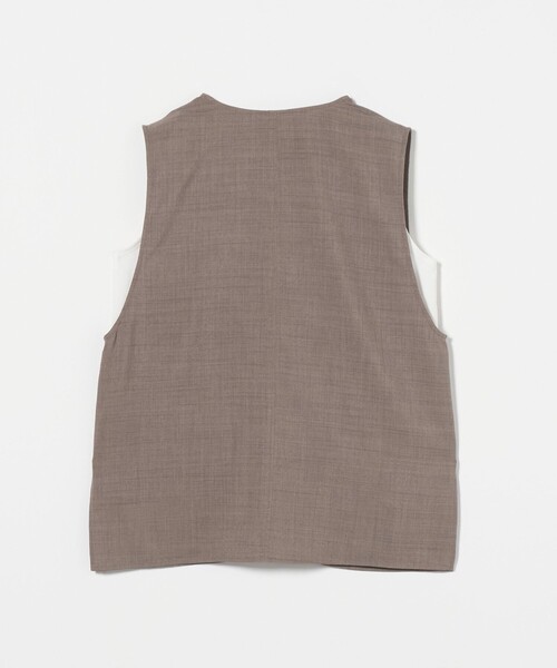 A DAY IN THE LIFE UNITED ARROWS(アデイインザライフユナイテッドアローズ)の「リネンライク Vネックベスト+ノースリーブ <A DAY IN THE LIFE>(シャツ/ブラウス・レディース・モカ/ダークグレー/ナチュラル・FREE)」の4枚目の写真