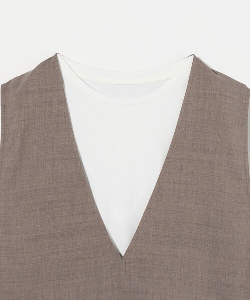 A DAY IN THE LIFE UNITED ARROWS(アデイインザライフユナイテッドアローズ)の「リネンライク Vネックベスト+ノースリーブ <A DAY IN THE LIFE>(シャツ/ブラウス・レディース・モカ/ダークグレー/ナチュラル・FREE)」の5枚目の写真