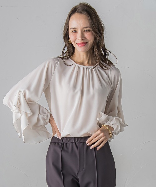 Viaggio Blu(ビアッジョブルー)の「ラッフルブラウス≪洗濯機で洗える≫(シャツ/ブラウス・レディース・オフホワイト/ブラック・M/S)」の5枚目の写真