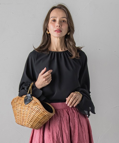 Viaggio Blu(ビアッジョブルー)の「ラッフルブラウス≪洗濯機で洗える≫(シャツ/ブラウス・レディース・オフホワイト/ブラック・M/S)」の16枚目の写真