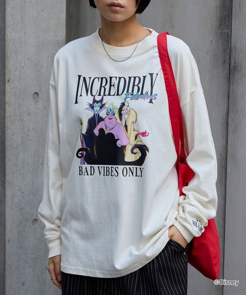 Disney(ディズニー)の「Disney Villains 別注 ピグメント加工ビッグシルエットプリント長袖Tシャツ(Tシャツ/カットソー・レディース・ホワイト系2/ホワイト系/ブラック系/ブラック系3/ブラック系2・L/M)」の2枚目の写真