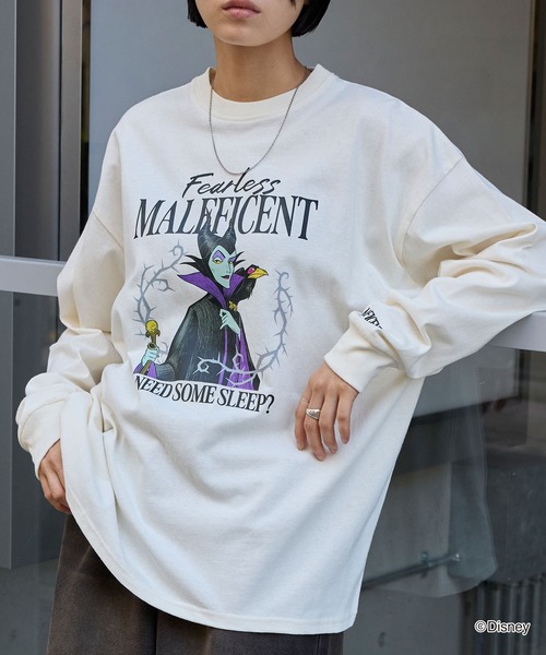 Disney(ディズニー)の「Disney Villains 別注 ピグメント加工ビッグシルエットプリント長袖Tシャツ(Tシャツ/カットソー・レディース・ホワイト系2/ホワイト系/ブラック系/ブラック系3/ブラック系2・L/M)」の3枚目の写真