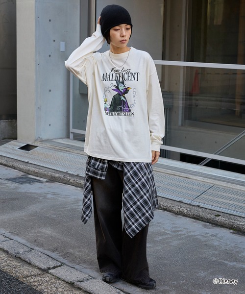 Disney(ディズニー)の「Disney Villains 別注 ピグメント加工ビッグシルエットプリント長袖Tシャツ(Tシャツ/カットソー・レディース・ホワイト系2/ホワイト系/ブラック系/ブラック系3/ブラック系2・L/M)」の13枚目の写真