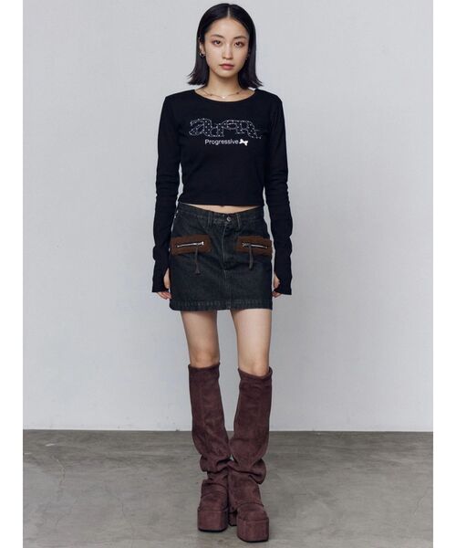 EMODA（エモダ）の「ロゴパッチクロップロンT（Tシャツ/カットソー・レディース・ブラウン/ピンク/グレー/ブラック/アイボリー・FREE）」の21枚目の写真