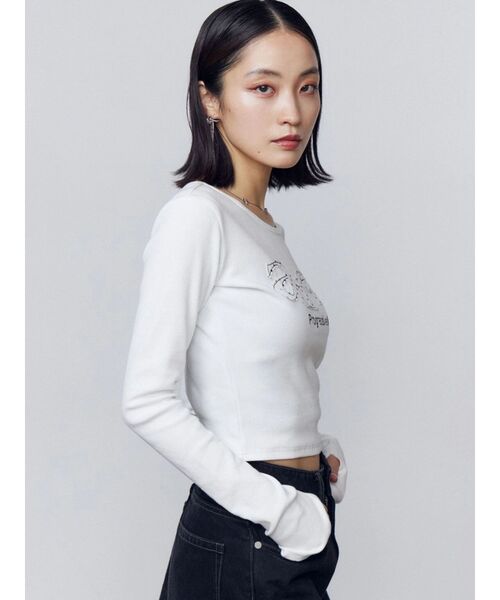 EMODA（エモダ）の「ロゴパッチクロップロンT（Tシャツ/カットソー・レディース・ブラウン/ピンク/グレー/ブラック/アイボリー・FREE）」の9枚目の写真