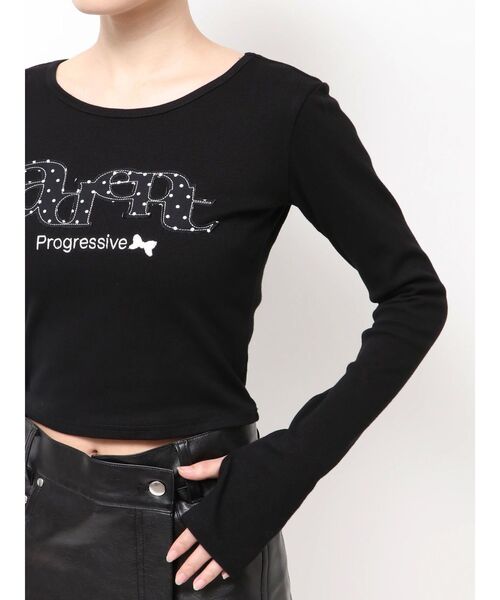 EMODA(エモダ)の「ロゴパッチクロップロンT(Tシャツ/カットソー・レディース・ブラウン/ピンク/グレー/ブラック/アイボリー・FREE)」の22枚目の写真