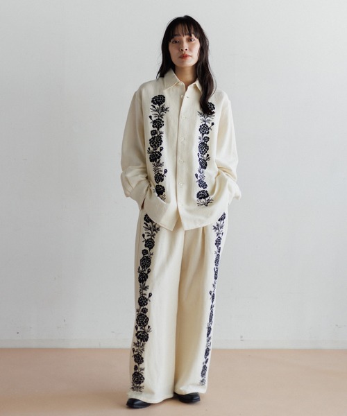 AMERICAN RAG CIE(アメリカンラグシー)の「【MEN , WOMEN】LEIN ウールコットンフラワー刺繍シャツ(シャツ/ブラウス・レディース・オフホワイト・M/L)」の10枚目の写真