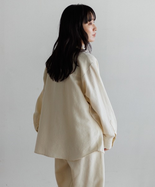 AMERICAN RAG CIE(アメリカンラグシー)の「【MEN , WOMEN】LEIN ウールコットンフラワー刺繍シャツ(シャツ/ブラウス・レディース・オフホワイト・M/L)」の6枚目の写真