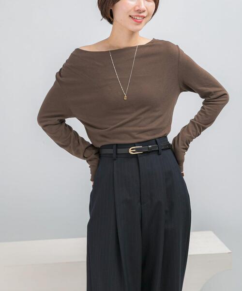 URBAN RESEARCH ROSSO WOMEN（アーバンリサーチ　ロッソ）の「2WAYネックオフショルプルオーバー（Tシャツ/カットソー・レディース・ブラック/オフホワイト/ブラウン・FREE）」の3枚目の写真