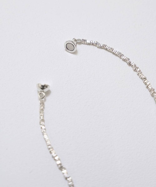 TODAYFUL（トゥデイフル）の「TODAYFUL　Asymmetry Pearl Choker アシンメトリーパールチョーカー/12610902（チョーカー・レディース・シルバー・ONE SIZE）」の5枚目の写真