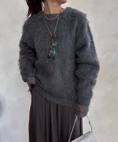 DouDou(ドゥドゥ)の「【WEB限定】ロングシャギープルオーバー(ニット/セーター・レディース・アイボリー/ベージュ/イエロー/チャコールグレー・FREE)」の2枚目の写真