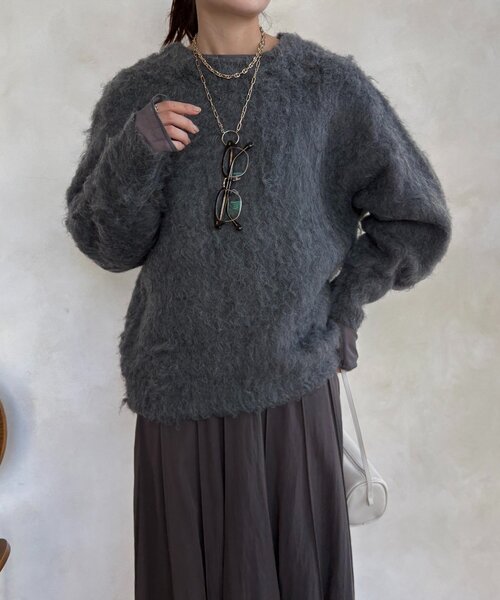 DouDou(ドゥドゥ)の「【WEB限定】ロングシャギープルオーバー(ニット/セーター・レディース・アイボリー/ベージュ/イエロー/チャコールグレー・FREE)」の6枚目の写真