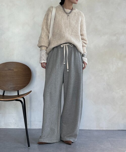 DouDou(ドゥドゥ)の「【WEB限定】ロングシャギープルオーバー(ニット/セーター・レディース・アイボリー/ベージュ/イエロー/チャコールグレー・FREE)」の8枚目の写真