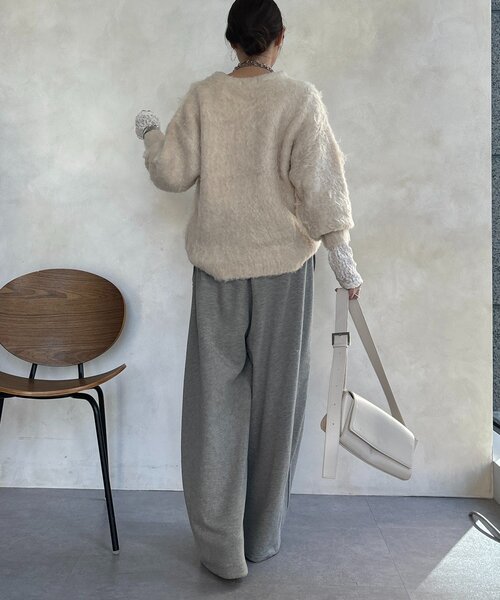 DouDou(ドゥドゥ)の「【WEB限定】ロングシャギープルオーバー(ニット/セーター・レディース・アイボリー/ベージュ/イエロー/チャコールグレー・FREE)」の12枚目の写真