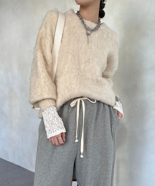 DouDou(ドゥドゥ)の「【WEB限定】ロングシャギープルオーバー(ニット/セーター・レディース・アイボリー/ベージュ/イエロー/チャコールグレー・FREE)」の13枚目の写真