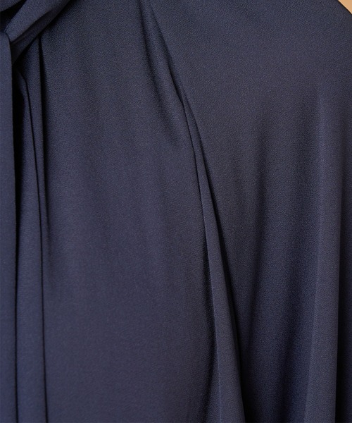 INED（イネド）の「バックサテンジョーゼット ボウタイワンピース（ワンピース・レディース・ネイビー・11号/9号/7号）」の15枚目の写真