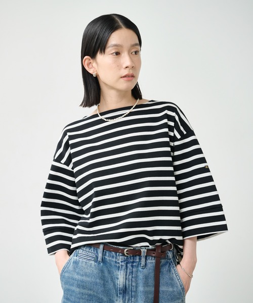 kha:ki（カーキ）の「「KHA:KI / カーキ」バックヘムライン バスクシャツ（Tシャツ/カットソー・レディース・アイボリー/ブラック/ホワイト系8/ブルー系/ホワイト系その他/ブラック×ホワイト・1）」の13枚目の写真