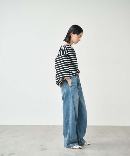 kha:ki（カーキ）の「「KHA:KI / カーキ」バックヘムライン バスクシャツ（Tシャツ/カットソー・レディース・アイボリー/ブラック/ホワイト系8/ブルー系/ホワイト系その他/ブラック×ホワイト・1）」の14枚目の写真