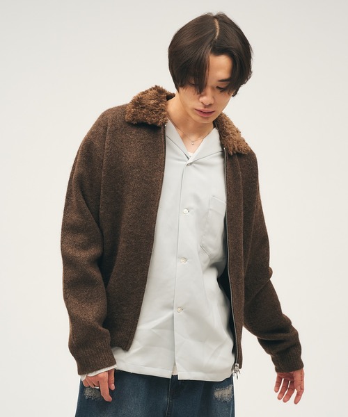 Adoon plain(アドーンプレーン)の「Faux Fur Collar Double Zip Knit / ファーダブルジップニット(ニット/セーター・メンズ・ブラウン/ライトベージュ/ブラック・LARGE/MEDIUM)」の13枚目の写真