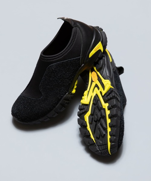 PG(ピージー)の「pg/ピージー TRAIL MOC トレイルモック(スニーカー・メンズ・ブラック/ブラウン・39/38/43/42/41)」の1枚目の写真