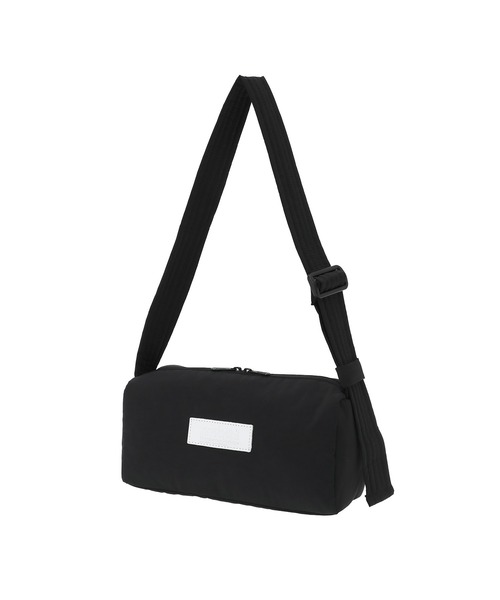 Manhattan Portage（マンハッタンポーテージ）の「YONKERS BAG PADDED POLYESTER POPLIN（ショルダーバッグ・メンズ・ブラック・X-SMALL）」の2枚目の写真