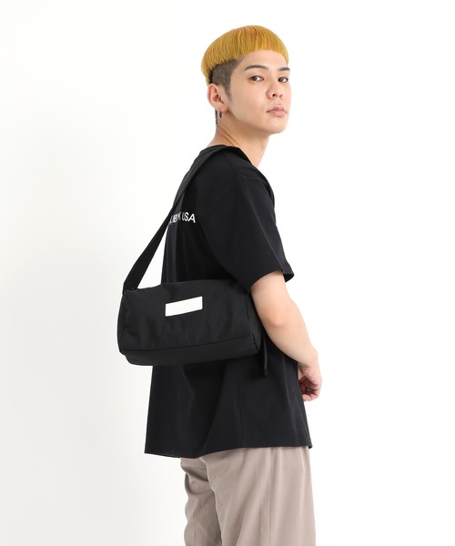 Manhattan Portage（マンハッタンポーテージ）の「YONKERS BAG PADDED POLYESTER POPLIN（ショルダーバッグ・メンズ・ブラック・X-SMALL）」の14枚目の写真