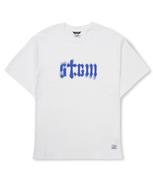 STIGMA(スティグマ)の「ブルーSTGM セミオーバーサイズTシャツ ホワイト(Tシャツ/カットソー・メンズ・その他・MEDIUM/LARGE/X-LARGE)」の1枚目の写真