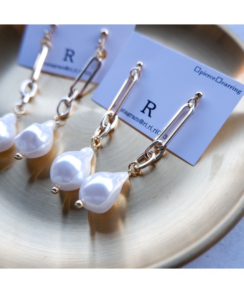 tone（トーン）の「【R】902e　ゴールド×バロックパールピアス(MA)（ピアス（両耳用）・レディース・ホワイト・FREE）」の4枚目の写真