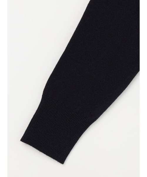 Perfect Suit FActory(パーフェクトスーツファクトリー)の「【Smart Pick!/レディス】しっとり肌触り モックネックニット カシミヤタッチシリーズ(Tシャツ/カットソー・レディース・ベージュ/ネイビー/ブラック・S/L/M/LL)」の14枚目の写真