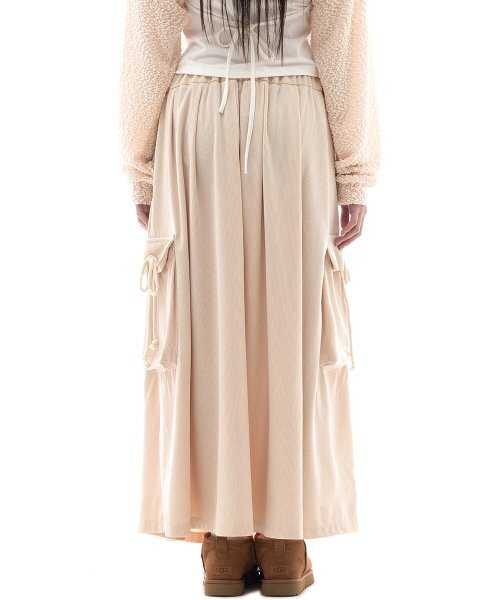 PLASMASPHERE(プラズマスフィア)の「PONNY SKIRT IN BEIGE (コーデュロイフレアスカート)(スカート・レディース・ベージュ・FREE)」の2枚目の写真