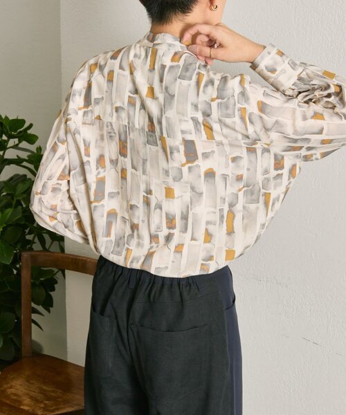 ear PAPILLONNER（イアパピヨネ）の「ボタンタイブラウス【SUM1 STYLE】（シャツ/ブラウス・レディース・ネイビー/ライトグレー・FREE）」の7枚目の写真