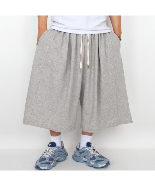 PACIENCIA（パシエンシア）の「スーパーワイドバミューダパンツ（スウェットパンツ・メンズ・チャコール/シルバー系その他/グレー系その他/ブラック/ライトグレー/レッド/ミックスグレー/ブラック系その他・MEDIUM/LARGE）」の12枚目の写真