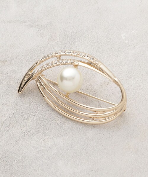 OPAQUE.CLIP（オペークドットクリップ）の「フェイクパール×ビジュー ニュアンスラインブローチ（ブローチ/コサージュ・レディース・ゴールド/シルバー・00）」の3枚目の写真