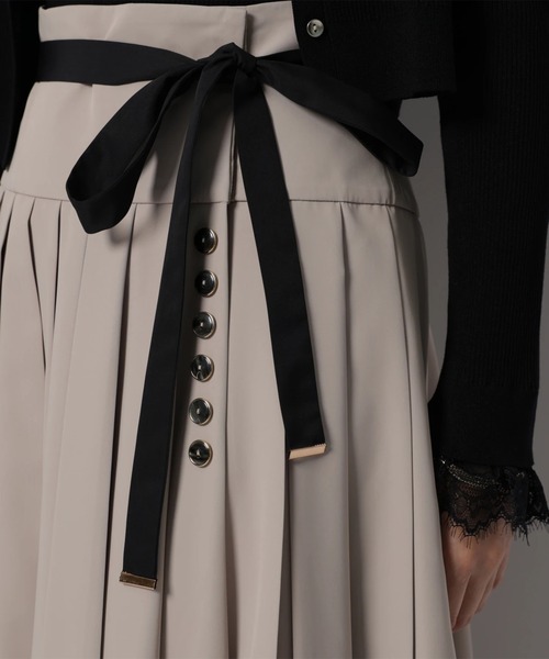 JUSGLITTY(ジャスグリッティー)の「プリーツミディスカート(スカート・レディース・オフホワイト/イエロー系その他・0/1/2)」の16枚目の写真