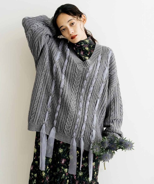MEDE19F(メデジュウキュウ)の「MEDE19F リボン遣いケーブルニット(ニット/セーター・レディース・ブラック系その他/グレー系その他・LL/L/M)」の7枚目の写真