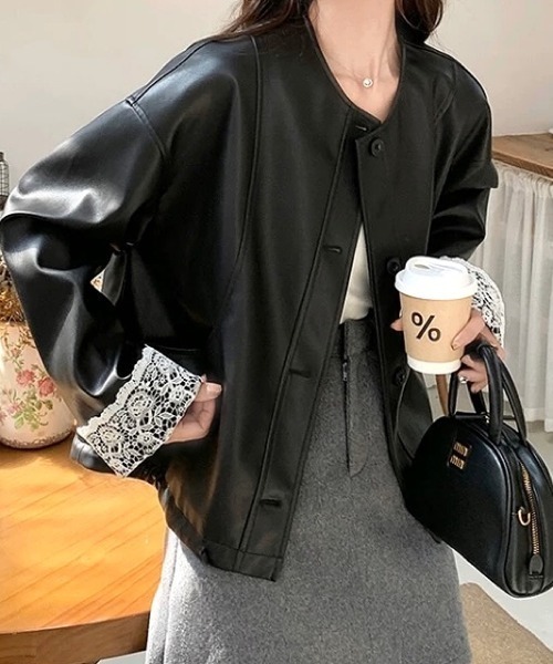 SHEENA（シーナ）の「レースカフスノーカラーフェイクレザージャケット（その他アウター・レディース・ブラック・M）」の10枚目の写真