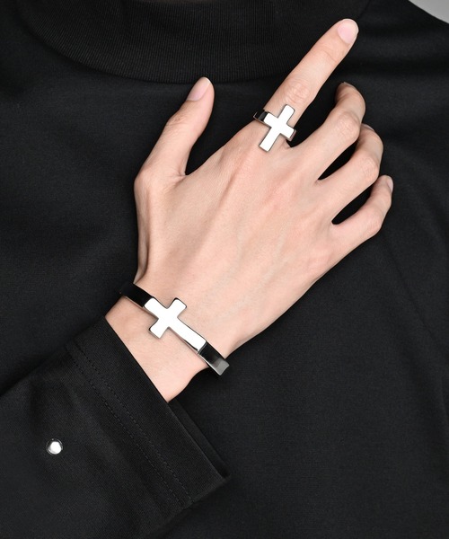 ADRER（アドラー）の「surgical stainless bangle / サージカルステンレス・バングル（バングル/リストバンド・メンズ・シルバー系2/シルバー系1・FREE）」の5枚目の写真