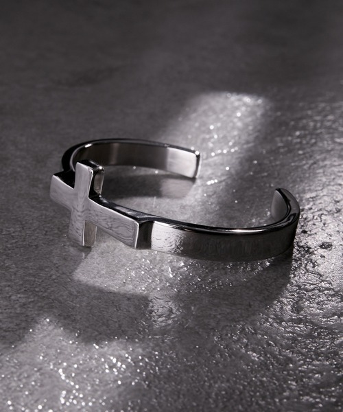 ADRER（アドラー）の「surgical stainless bangle / サージカルステンレス・バングル（バングル/リストバンド・メンズ・シルバー系2/シルバー系1・FREE）」の11枚目の写真