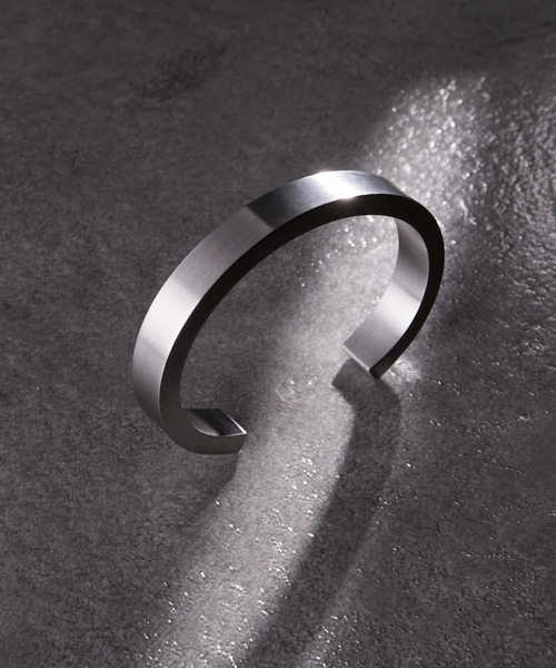 ADRER（アドラー）の「surgical stainless bangle / サージカルステンレス・バングル（バングル/リストバンド・メンズ・シルバー系2/シルバー系1・FREE）」の18枚目の写真